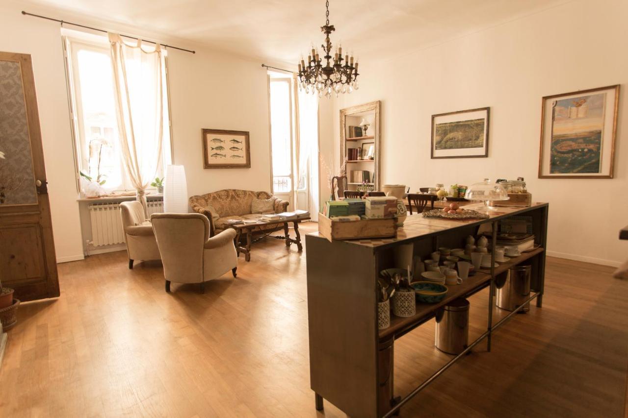 Le Stanze Di Sara Bed & Breakfast Torino Eksteriør bilde